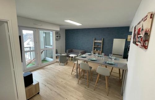 Lorient Apartment | Charming Urban Flat in the Heart of Lorient - Pet Friendly