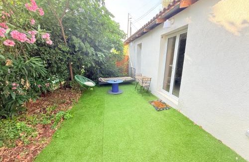 12th Arrondissement Apartment | Séjour idéal à Marseille - entre mer, soleil et confort