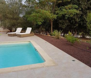 Saint-Mathieu-de-Treviers House | Relaxing Séjour Pic Saint Loup: Poolside Ocean Views Await