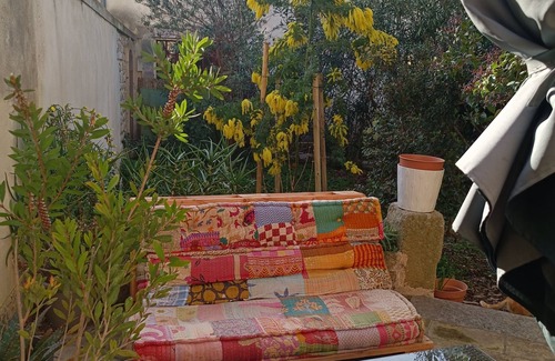 Monteils House | Experience History by the Sea with Family-Friendly Amenities