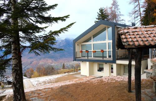 Charvensod House | Oceanfront Sérémont 534: Guest Rated 9.4/10 for Families