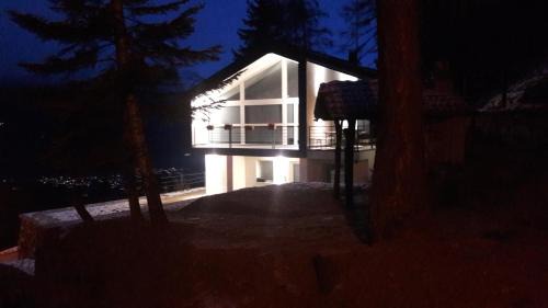 Charvensod House | Oceanfront Sérémont 534: Guest Rated 9.4/10 for Families