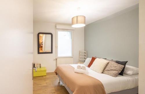 Grillaud - Proce Apartment | Tranquil Sérénité: Family-Friendly Retreat in Nature