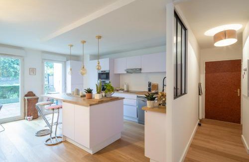 Grillaud - Proce Apartment | Tranquil Sérénité: Family-Friendly Retreat in Nature