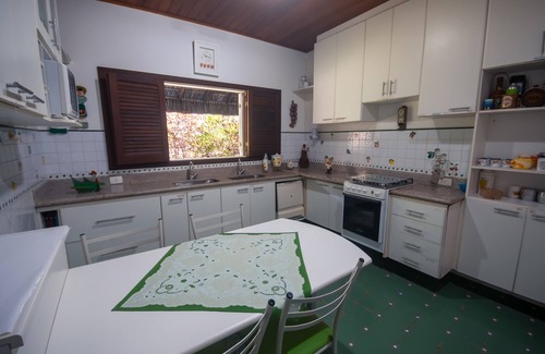 Imbassai House | Imbassaí Retreat: Family Suites with Wi-Fi and Playground