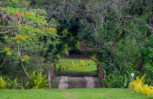Cumuruxatiba House | Pet-Friendly Retreat with Ocean Views at Sítio Canto do Sabiá