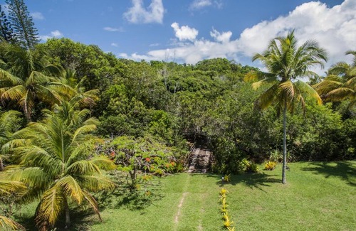 Cumuruxatiba House | Pet-Friendly Retreat with Ocean Views at Sítio Canto do Sabiá
