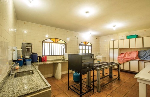 Jarinu Cottage | Relax at Sítio Cristão Atibaia: Family-Friendly Retreat