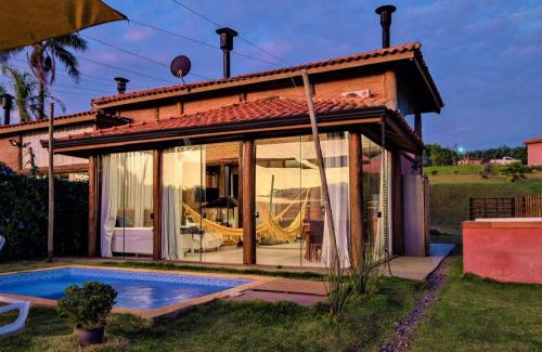 Piedade Apartment | Discover Sítio da Montanha: Pet-Friendly with Pool & Hot Tub