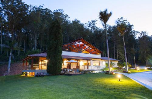 Domingos Martins House | Discover Sítio dos Lagos: 4-Star Getaway with Pool & More