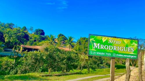 Rio Bonito House | Relax at Sítio MRodrigues: Pet-Friendly Retreat with Pool