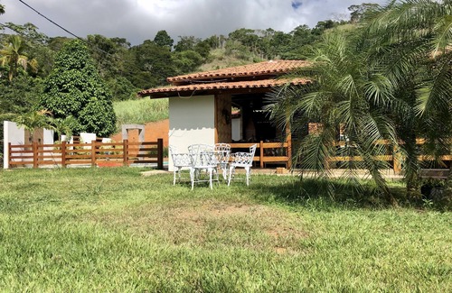 Sao Roque do Canaa House | Relaxing Sítio Para Temporada with Private Pool & Ocean View