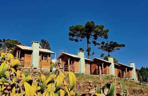Sao Francisco de Paula Ski Chalet | Pet-Friendly Getaway at Sítio Passo do Carro - Rated 10/10