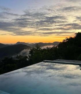 Domingos Martins House | Relax at Sítio Pedra dos Ventos: Pet-Friendly Getaway