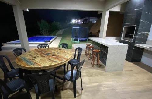 Domingos Martins House | Relax at Sítio Pedra dos Ventos: Pet-Friendly Getaway