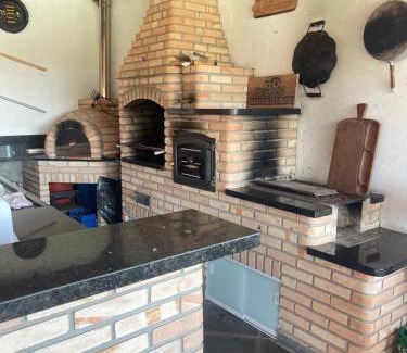 Ibiuna House | Relax at Sítio Pedra Dourada: Family and Pet Friendly Retreat