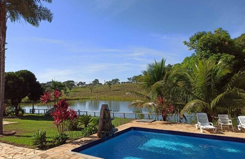 Hidrolandia House | Discover Sítio Recanto da Paz with Heated Pool & Ocean Views