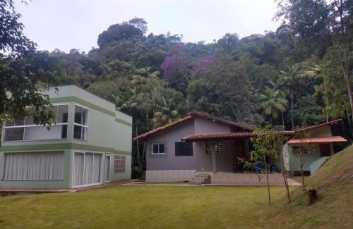 Domingos Martins House | Pet-Friendly Retreat at Sítio Recanto do Ipê - 9.7/10 Rating
