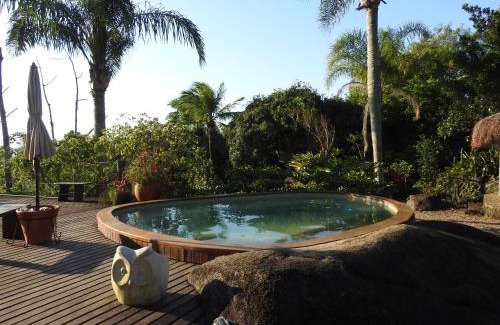 Praia de Taubate House | Pet-Friendly Oceanfront Retreat at Sítio Rodamonte