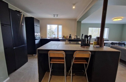 Bildudalur House | Budget-Friendly Getaway at Sólgarður with Spa & Breakfast