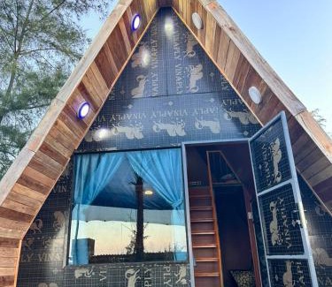 Quang Dien Hotel | Welcoming Sóng Homestay: Pet-Friendly Retreat for Families