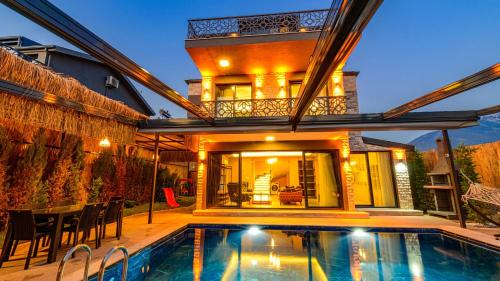 Fethiye Villa | Luxury 4-Bedroom Retreat with Jacuzzi in Fethiye