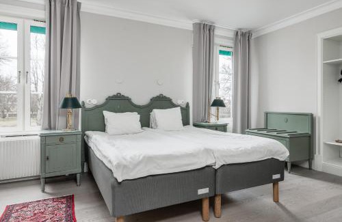 Soderkoping Hotel | Welcoming Söderköpings Brunn: Pet-Friendly with Pool Access