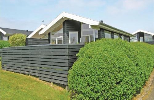 Dageløkke House | Discover Shus: Family-Friendly 4-Star Hotel Awaits You
