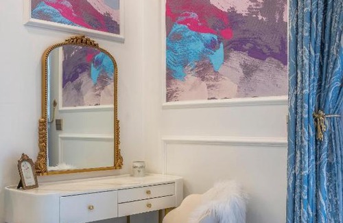 Da Lat House | Discover Súp Lơ House: Pet-Friendly Stay with Hot Tub