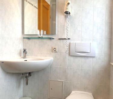 Hiddensee Apartment | Pet-Friendly Süderhaus Hiddensee: Family-Oriented Retreat