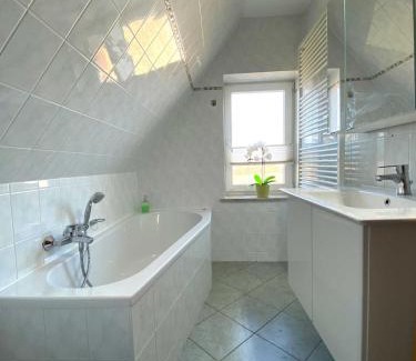 Hiddensee Apartment | Pet-Friendly Süderhaus Hiddensee App 13 – Rated 9/10!