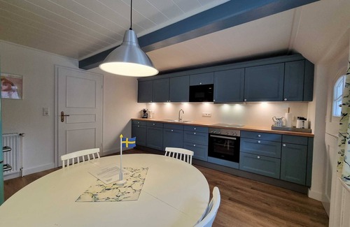 Alkersum Apartment | Pet-Friendly Retreat at Süderweg 7 - Perfect for Families
