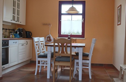 Sielow Apartment | Barrier-Free Südhof Döbbrick: Ocean View & Pool Access