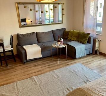 Sudstadt Apartment | Welcoming Südstadtoase Tübingen: Family-Friendly Retreat