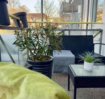 Sudstadt Apartment | Welcoming Südstadtoase Tübingen: Family-Friendly Retreat