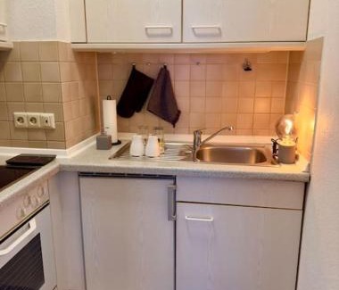 Sudstadt Apartment | Welcoming Südstadtoase Tübingen: Family-Friendly Retreat