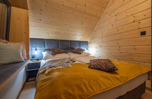 Ponice Ski Chalet | Discover Słone Wzgórze: Oceanfront Spa & 10/10 Guest Rated