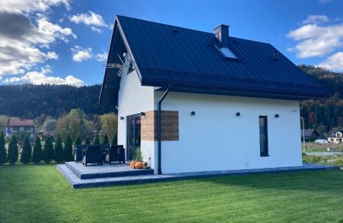 Kroscienko nad Dunajcem House | Unforgettable Oceanfront Retreat at Słoneczna Dolina
