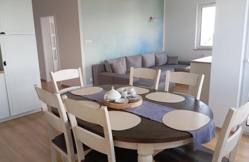 Uniejow Apartment | Family-Friendly Słoneczny Top Apartment in Uniejów