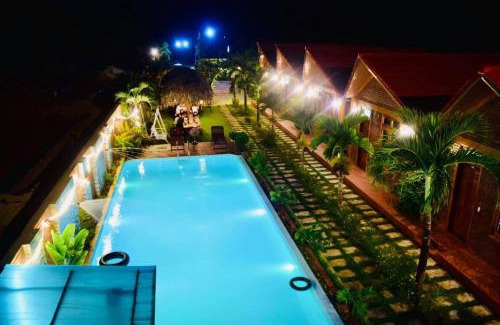 Son Trach House | Enchanting Phong Nha Hillside View Bungalow - 10/10 Stay!