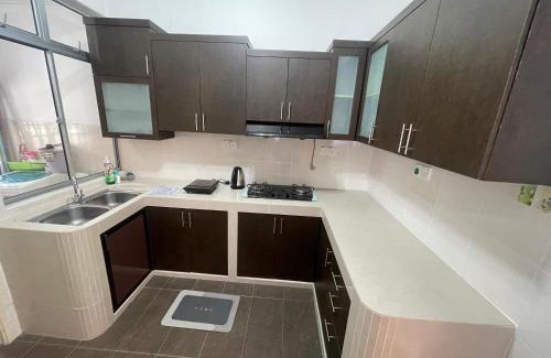 Taman Setia Indah House | S 75 corner house with pool table
