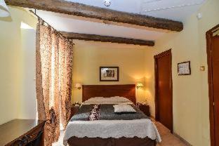 Isola del Borgo Antico Bed & Breakfast | Elegant S.Andrea degli Armeni: Family-Friendly Escape