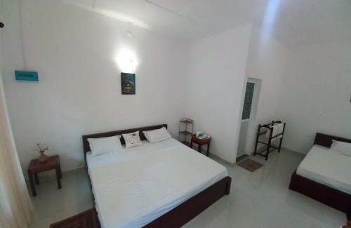Anuradhapura Resort | Pet-Friendly S & D Resort: Rated 10/10 with Breakfast!