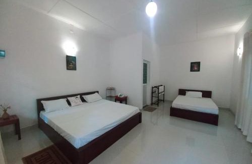 Anuradhapura Resort | Pet-Friendly S & D Resort: Rated 10/10 with Breakfast!