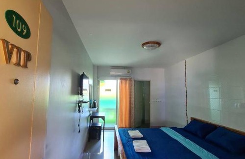 Phetchaburi Apartment | Cozy S Diamond Apartment with Family-Friendly Amenities