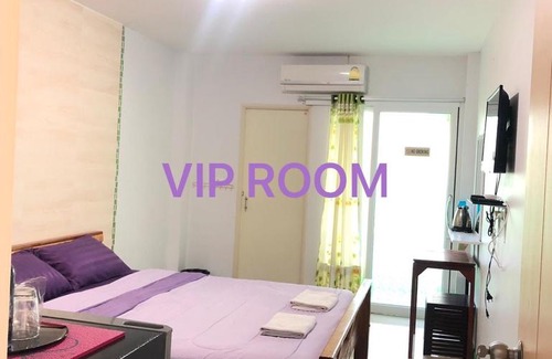 Phetchaburi Apartment | Cozy S Diamond Apartment with Family-Friendly Amenities