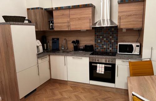 Favoriten Apartment | Top-Rated S&E Apartments in Vienna - Family and Accessible Stays