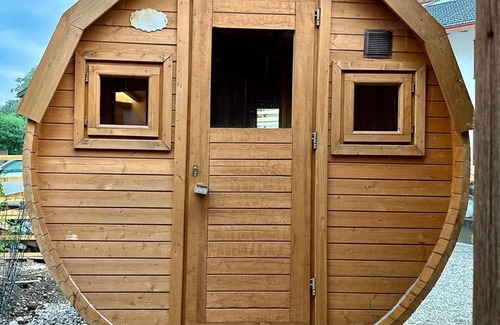 Egern Apartment | Relaxing Retreat: S'gloane Chalets at Tegernsee Lake