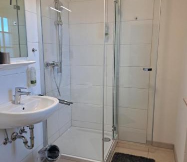 Gebrazhofen Apartment | Discover Family-Friendly Comfort at s'Himmelreich Hotel