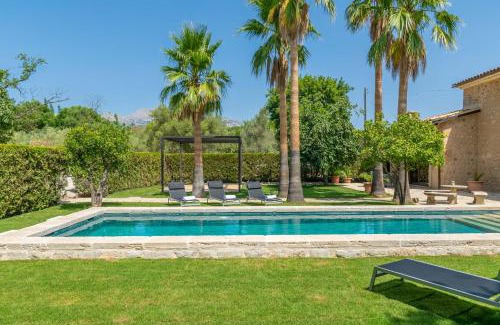 Selva House | Discover S'Hort Des Capellà Verona: Family-Friendly Retreat
